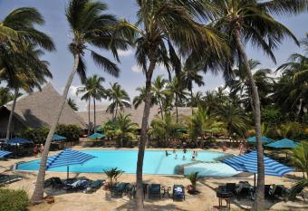 Bahari Beach Hotel has Smoking rooms
