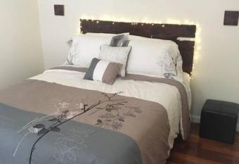 Meet the browns with parking allows 18 year olds to book a room