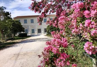 HOTEL LE FLOREAL has Balcony rooms