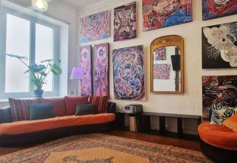 Le  has Balcony rooms