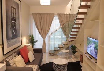 Desert Rose Apartment- Masdar City has Balcony rooms