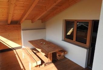 Ferienhaus H  llwarth has Balcony rooms