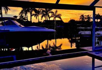 Waterfront Island Paradise has Balcony rooms