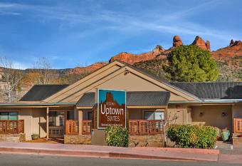 Sedona Uptown Suites has Balcony rooms