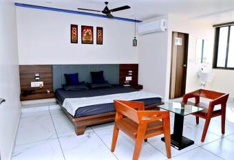 HOTEL CLOUD 20 has Balcony rooms