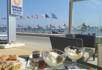 GOLDEN SUN has Balcony rooms