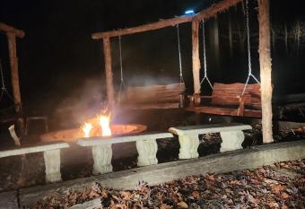 Serenity Hill bed and Breakfast has Balcony rooms