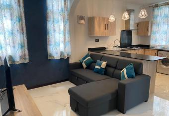 Mont Choisy Cosy Apartment has Balcony rooms