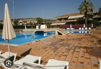 Capomulini Summer has Balcony rooms
