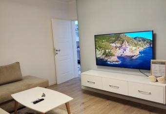 Comfy Elbasan Apartment allows 18 year olds to book a room