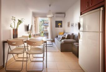 Spartan Gem Apartment has Balcony rooms