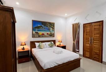 Penyon Beach House has Balcony rooms