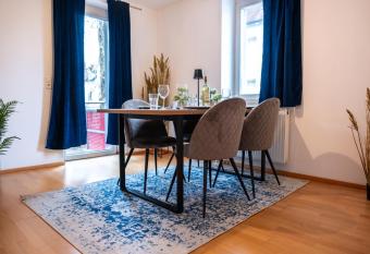 Klassen Apartments! Schnuckeliges Apartment - mit Balkon -in Bad Saulgau -f  r vier Personen - 1 OG has Balcony rooms