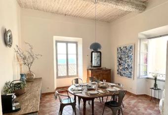 Le Refuge - Superbe Duplex avec terrasse has Balcony rooms