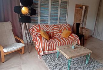 G  te 4 personnes LA SIESTA proche Fayence et Tourrettes has Balcony rooms