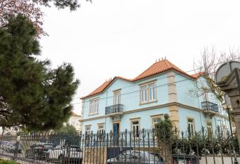 Hostel Surf & Sea allows 18 year olds to book a room