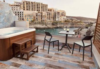 Blu Waters Boutique Hotel allows 18 year olds to book a room