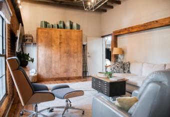 Sweet Lancaster Apt. B allows 18 year olds to book a room