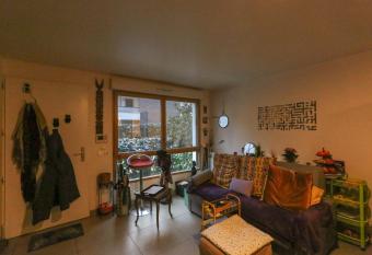 Charming cocoon with garden has Balcony rooms