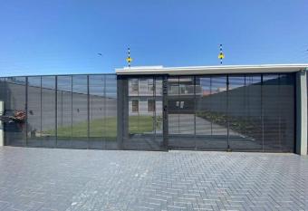 Sobrado Cataratas Foz do Igua  u allows 18 year olds to book a room