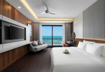 Hoang Yen Boutique Hotel has Balcony rooms