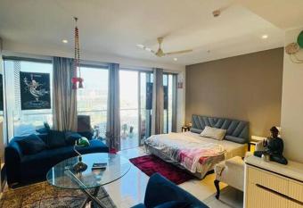 Luxury Studios Key 7 has rooms with a private hot tub