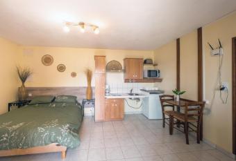 Studio Pouncho 2 pers has Balcony rooms