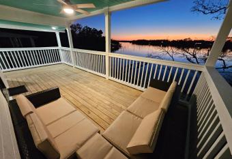 Pensacola Waterfront Retreat has Balcony rooms