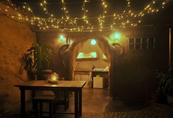 Studio Mazo La Cuevita allows 18 year olds to book a room