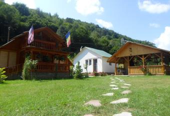 Vila Sara has Balcony rooms