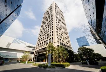 Yunying International ApartHotel - Free Shuttle Bus to Canton Fair Complex During Canton Fair Period has Balcony rooms