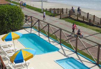 Residencial Vila do Sol, Apartamentos com p   na areia allows 18 year olds to book a room