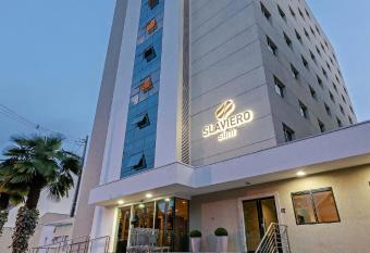 Slim Curitiba Av. das Torres by Slaviero Hot  is allows 18 year olds to book a room