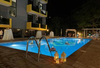 Casa Del Mar has Balcony rooms