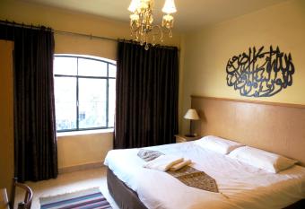 Moab Hotel & Restaurant has rooms with a private hot tub