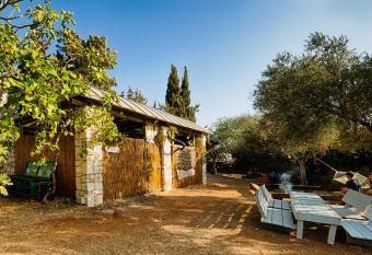 Back to Nature Camping & Huts has Balcony rooms
