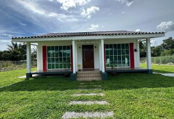 Tiny House PT82 Kg Gumut Tambahan has Balcony rooms