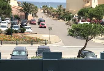 Le Barcar  s has Balcony rooms