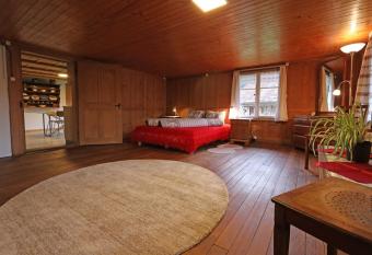 Emmental Ferien has Balcony rooms