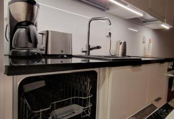 Lovely apartment for two in center has Balcony rooms