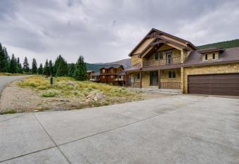 Twin peaks- South allows 18 year olds to book a room