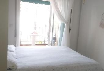 Apartamento ALOHA BABY a 2 calles del Mar has Balcony rooms