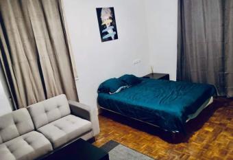 7- Appartement proche Paris id  al groupe has Balcony rooms