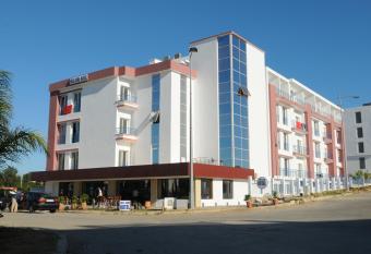 Free Zone Hotel has Balcony rooms
