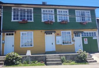 Hostal Trautmann has Balcony rooms