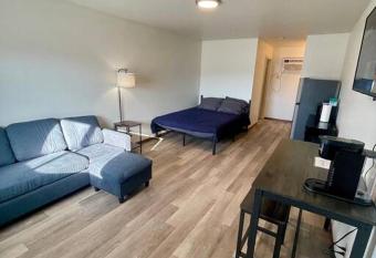 Unit 16 - Stand Rock has Balcony rooms