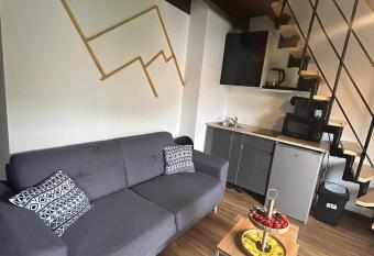 Reve Divin T4 avec parking-barbecue-laverie-bagagerie-salle de sport-aire de jeux has Balcony rooms