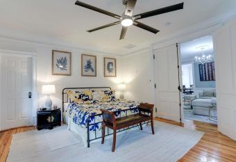 Oglethorpe Inn has Balcony rooms