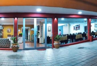 Nuevo Hotel Roble has Balcony rooms