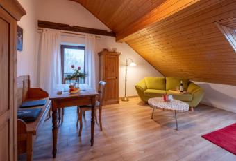 Ferienwohnung    Rose    has Balcony rooms